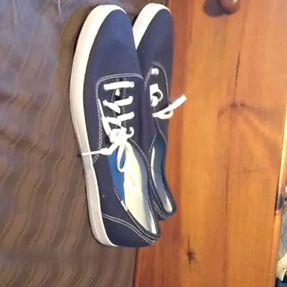 Womens keds never worn